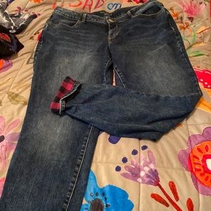 Maurice’s dark denim jeans with buffalo flannel roll up legs 16